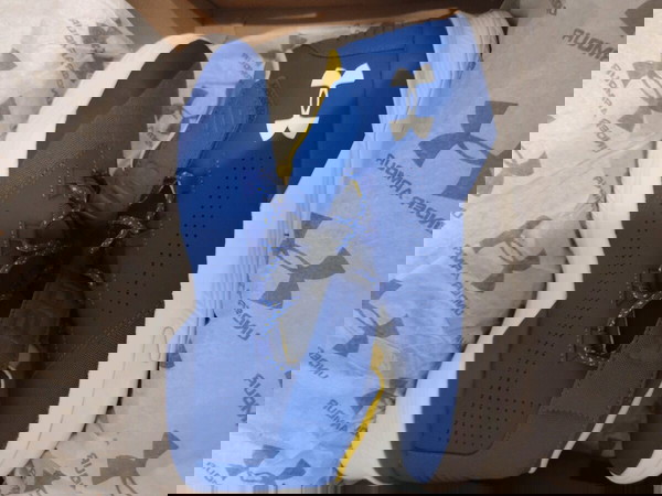 Καινούρια Under Armour αθλητικά παπούτσια 43