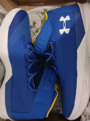 Καινούρια Under Armour αθλητικά παπούτσια 43