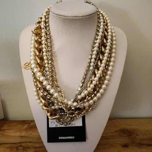 Dsquared2 women's necklace new in box