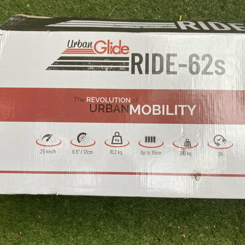Urban Glide scooter like new, black, max speed 25km