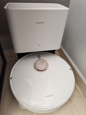 Xiaomi X10 robot vacuum and mop