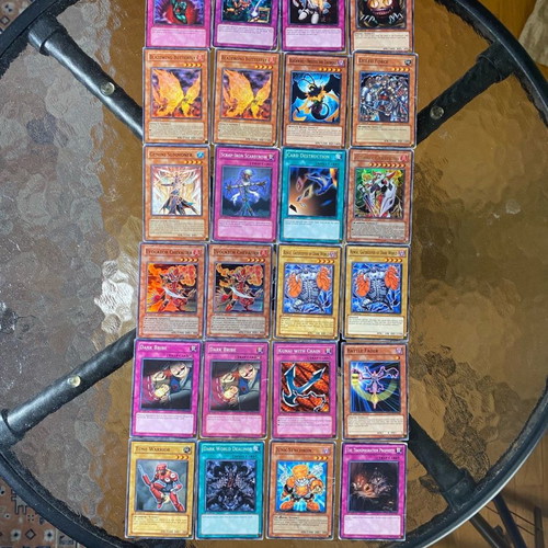 Authentic Yugioh cards used, pack