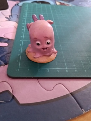 Pearl figure from Finding Nemo by Disney Pixar like new