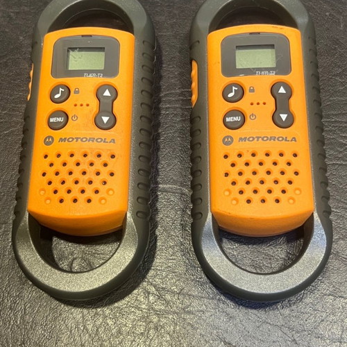 Motorola TLKR-T3 walkie talkie used with 5 km range