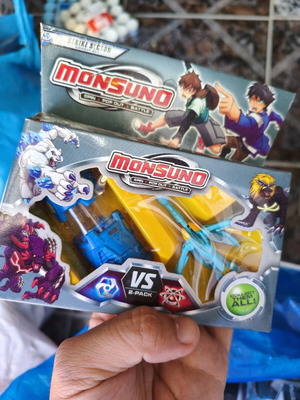 Monsuno toy set like new