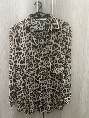 Leopard print shirt Zara like new, beige and brown, size M