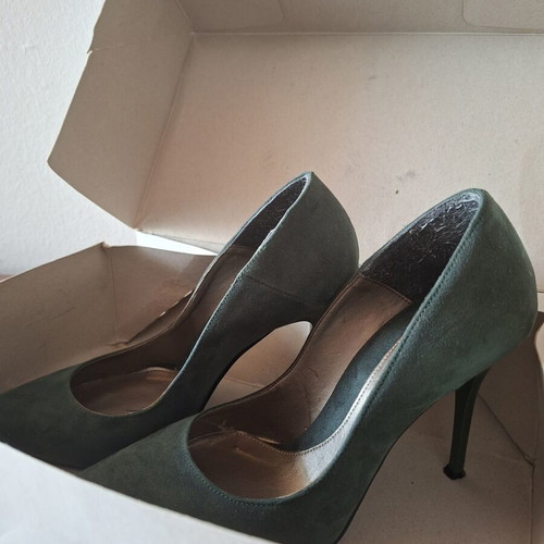 Suede pumps used, cypress green, size 36