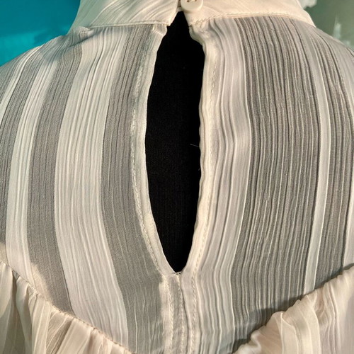 Vero Moda semi-transparent blouse with ruffles, size M, like new