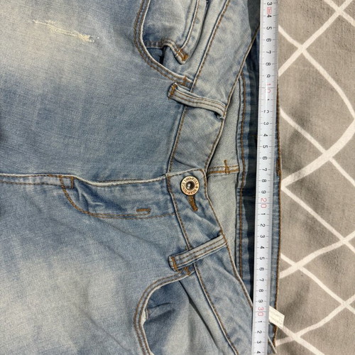 Pull & Bear light wash low-rise jeans like new, size L