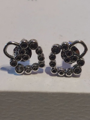 Heart earrings new with white zirconia and s925 stamp