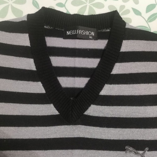Men's striped vest gray and black like new, size M/L