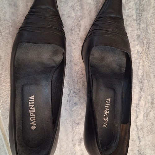 Black leather pointed pumps, size 36, 6cm heel