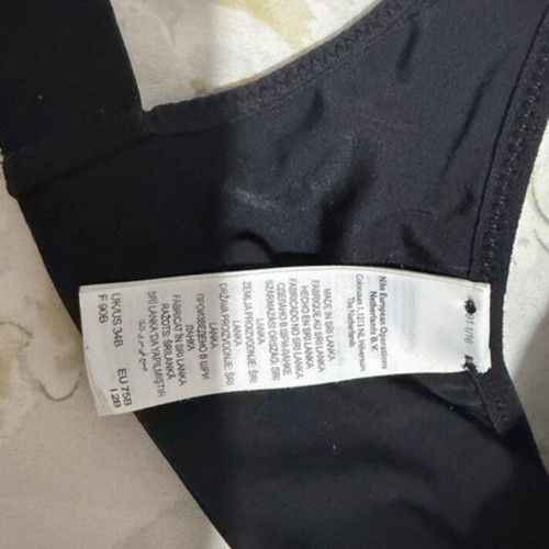 Nike sports bra 75B like new, black and yellow