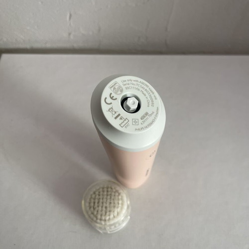 Philips Waterproof Facial Cleansing Brush like new