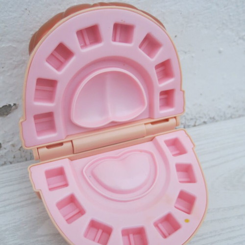 Play Doh Dentist Used With Cash Register And Kitchen Accessories