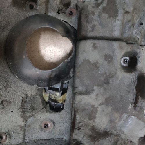 Toyota Auris D-4D Engine Plastic Cover used with broken bases