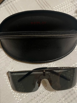 Replay y2k rimless mask sunglasses with case