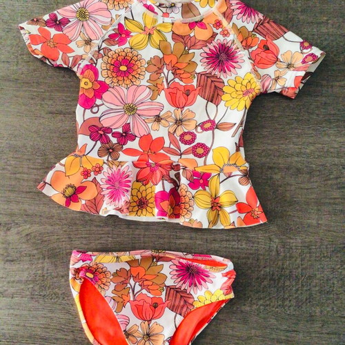 Girls swimsuit 18-24 months like new, top and briefs