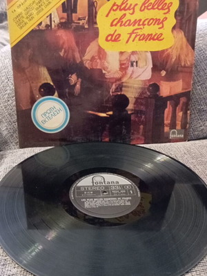 Vinyl Les plus belles chançons de France used