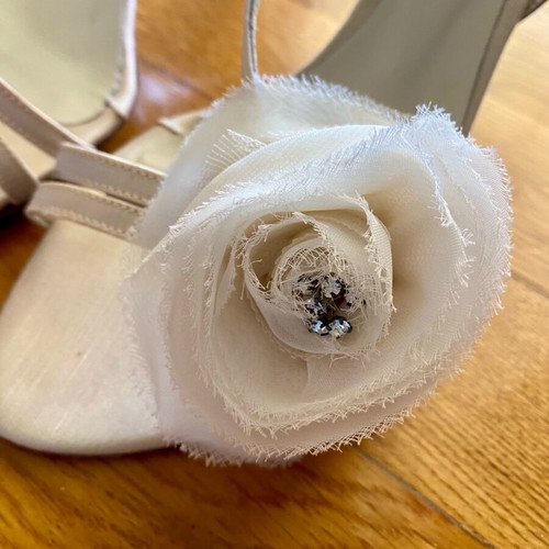 Leather handmade sandals like new, size 39, 5 cm heel