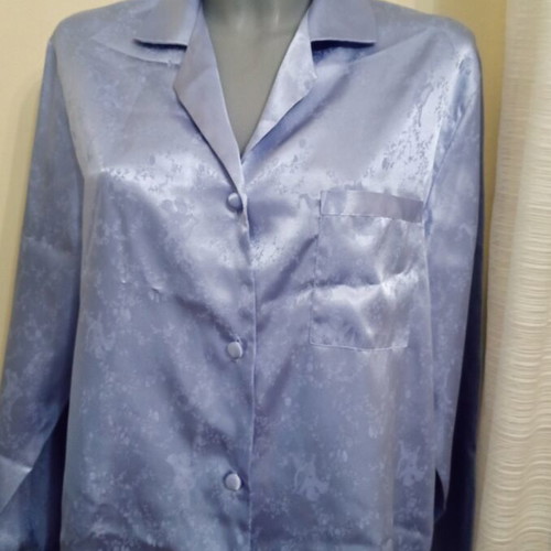 Satin robe short like new, size M
