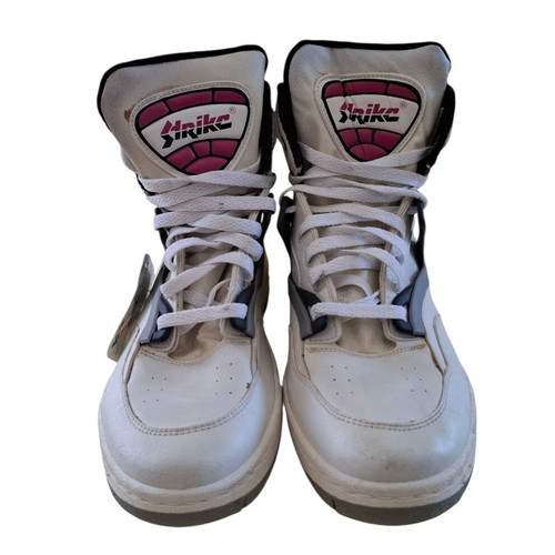 Vintage Strike VP basketball shoes size 44, new
