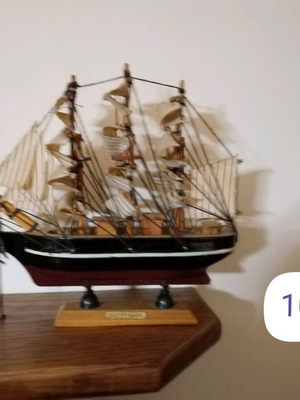 Wooden decorative boats like new, set of 3 pieces