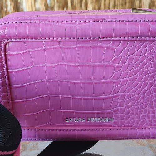 Τσάντα Chiara Ferragni χιαστί ροζ σαν καινούργιο