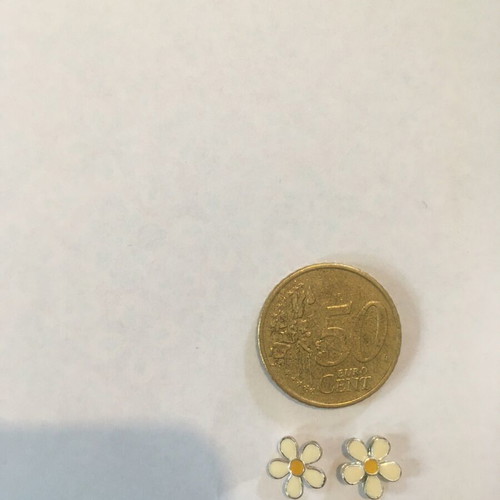 Daisy earrings small stud