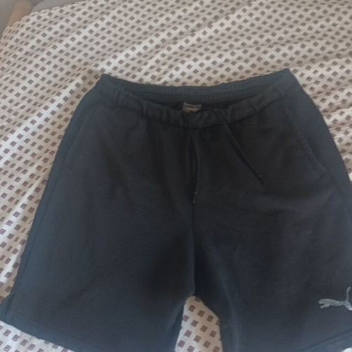 Puma athletic bermuda shorts black size L used
