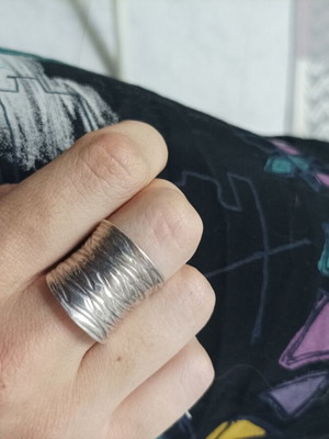 Gianniotiko openable silver handmade ring like new