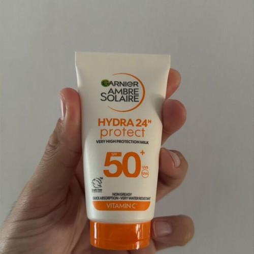 Garnier Hydra 24 SPF50 sun cream with vitamin C 50ml new
