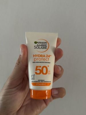 Garnier Hydra 24 SPF50 sun cream with vitamin C 50ml new