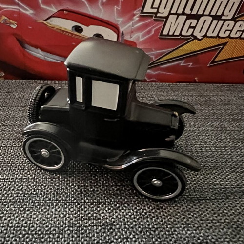 Lizzie metal die cast from Cars 1:55 scale like new