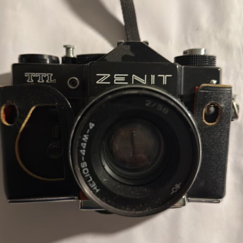 Zenit TTL 1980 camera used with leather protective case