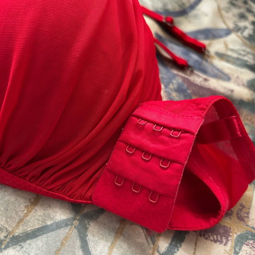 Bra 75D red with padding H&M used