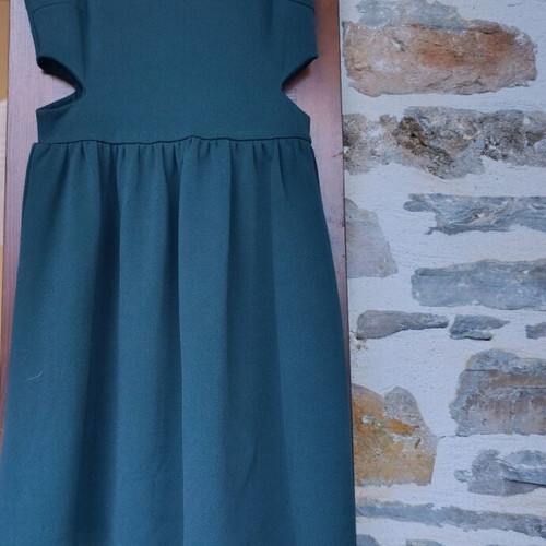 Freestyle dress cypress green like new, size small