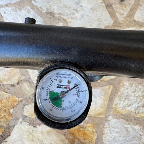 Red Paddle Co Titan SUP pump double chamber like new with pressure gauge