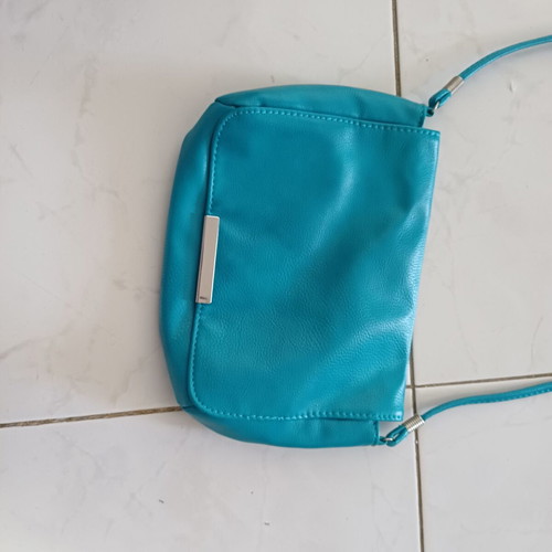 Crossbody bag TerraNova like new, blue turquoise
