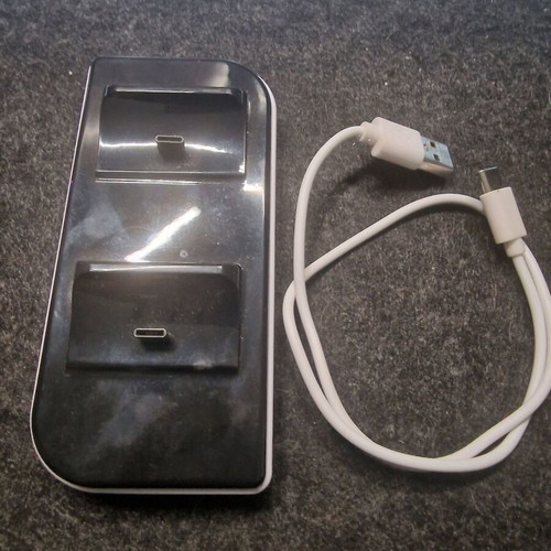 PS5 Usb Charging Dock like new