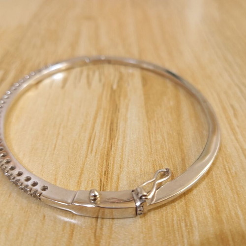 White gold bracelet with zircon like new