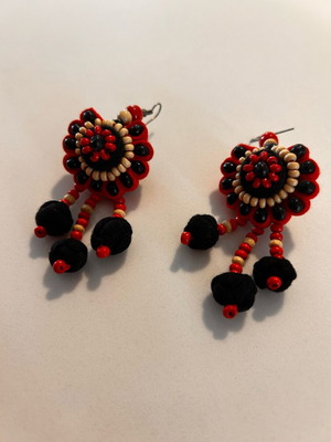 Handmade earrings like new, black and red