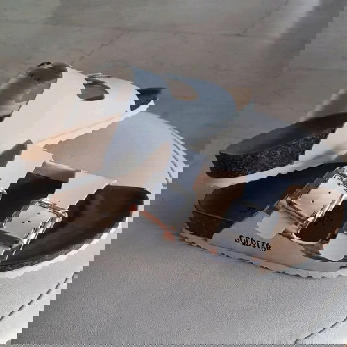 Νέα γυναικεία πέδιλα Nak λευκά με ρυθμιζόμενο λουράκι, μέγεθος 37