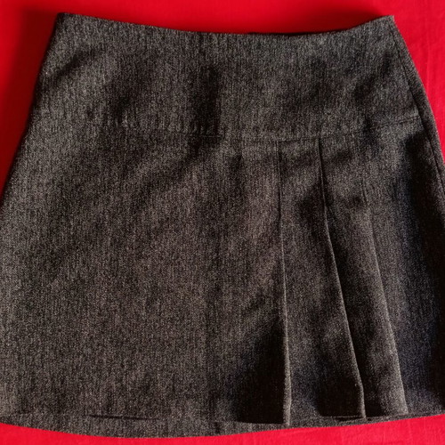 Mini skirt gray with side pleats and back zipper, like new, size S-M