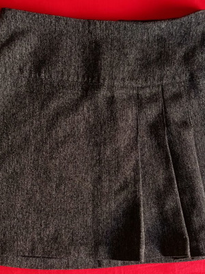 Mini skirt gray with side pleats and back zipper, like new, size S-M
