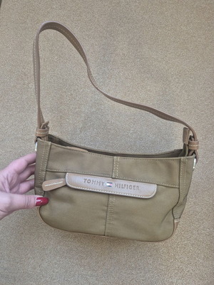 Tommy Hilfiger shoulder bag like new, green