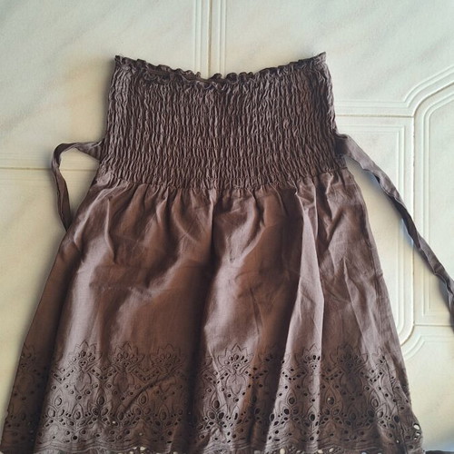 Strapless top brown chocolate used like new with embroidery and smocked detail