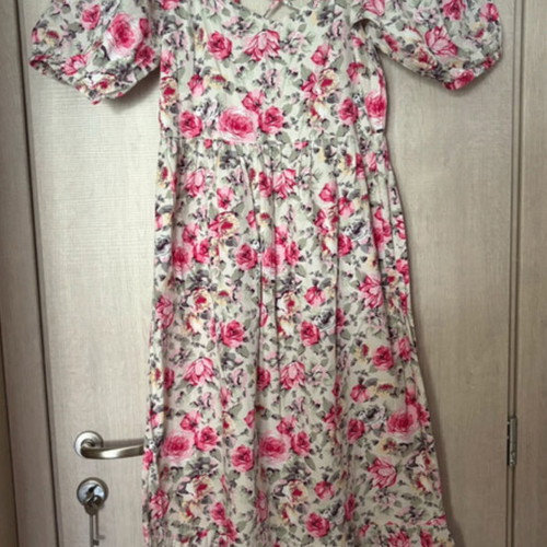 Asos Maxi Dress with Floral Pattern and Balloon Sleeves like new