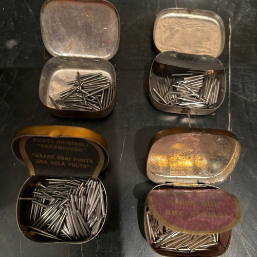 Gramophone needles used, vintage boxes