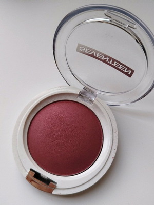 Seventeen pearl blush Russet Red 09 like new